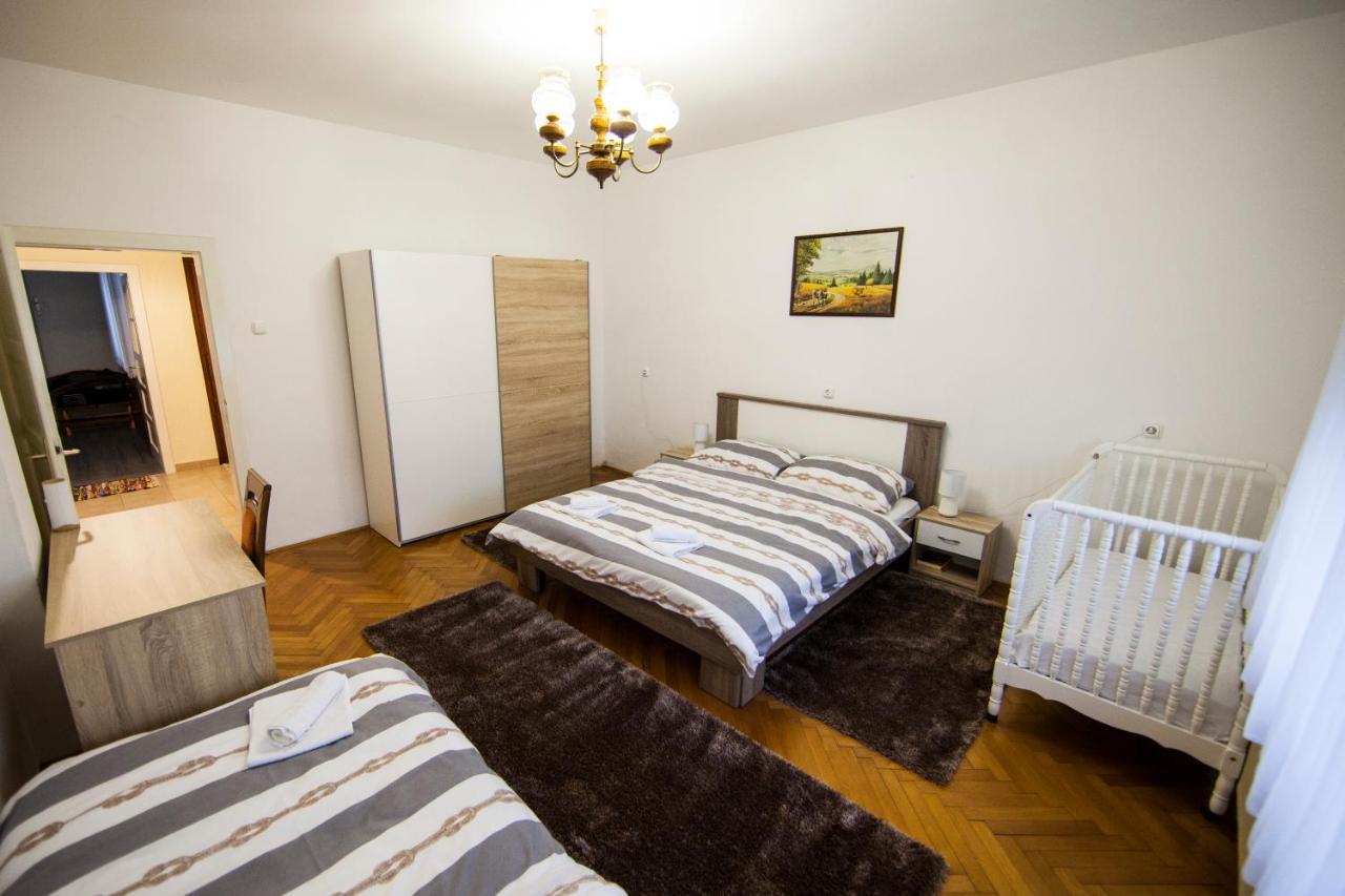 Apartman Kuca 150 Mala Subotica Exteriör bild